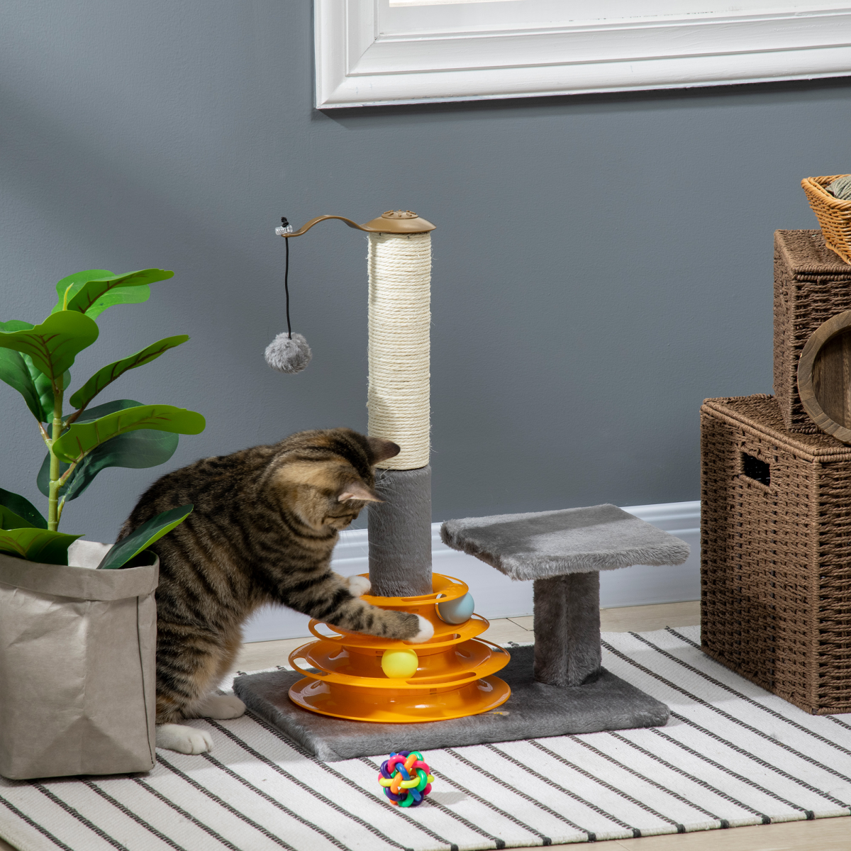 cortex-london-windsor-56cm-grey-cat-tree-scratching-post-cat-toys