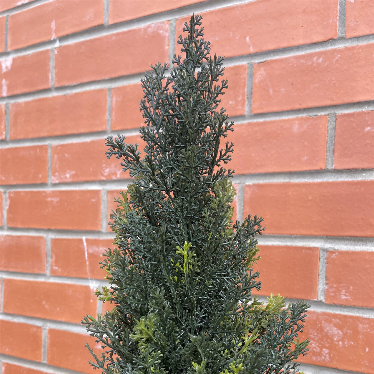 cortex-london-windsor-120cm-artificial-natural-look-cedar-tree