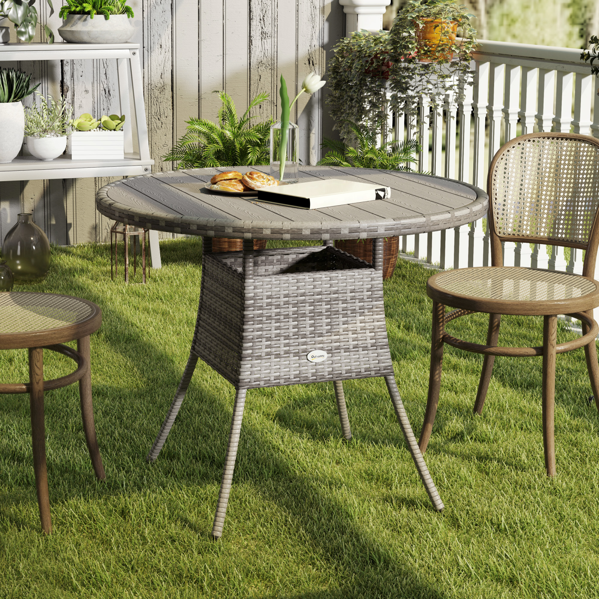 cortex-london-windsor-grey-pe-rattan-four-person-dining-table