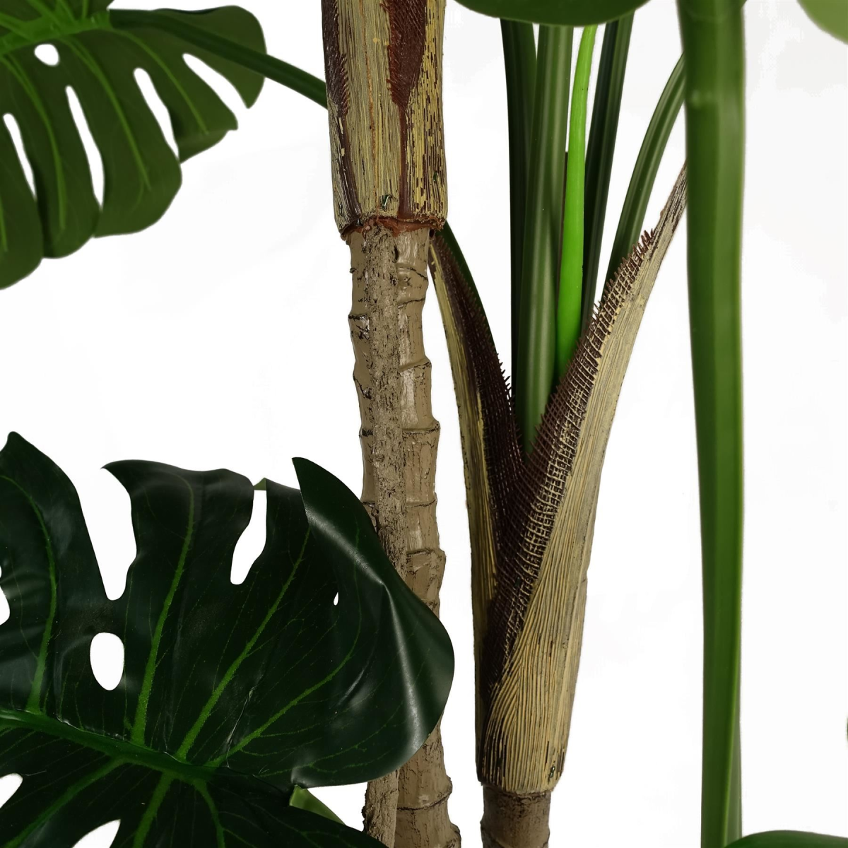 cortex-london-windsor-luxury-monstera-plant-black-pot-gold-metal-planter