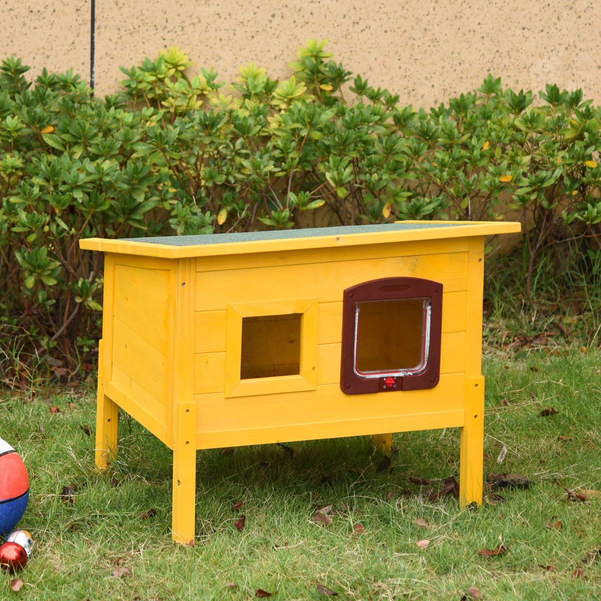 cortex-london-windsor-wooden-outdoor-cat-house-with-waterproof-roof