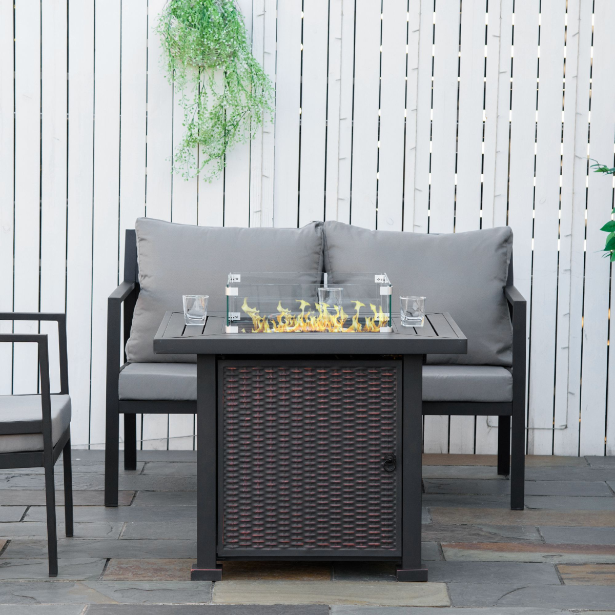 cortex-london-windsor-black-propane-gas-fire-pit-table-glass-beads