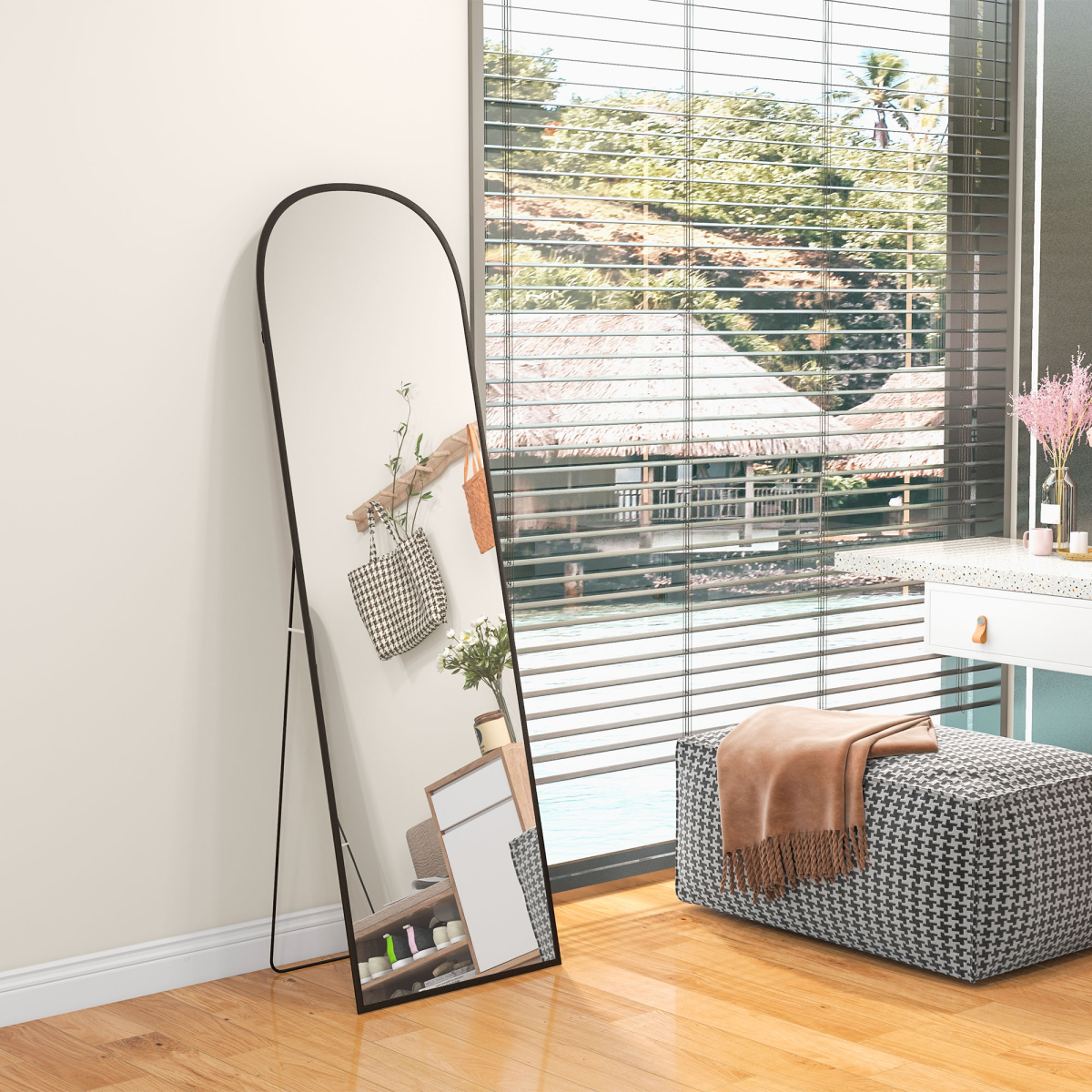 HOMCOM Full Length Mirror with Aluminium Alloy Frame Hanging or Leaning Black