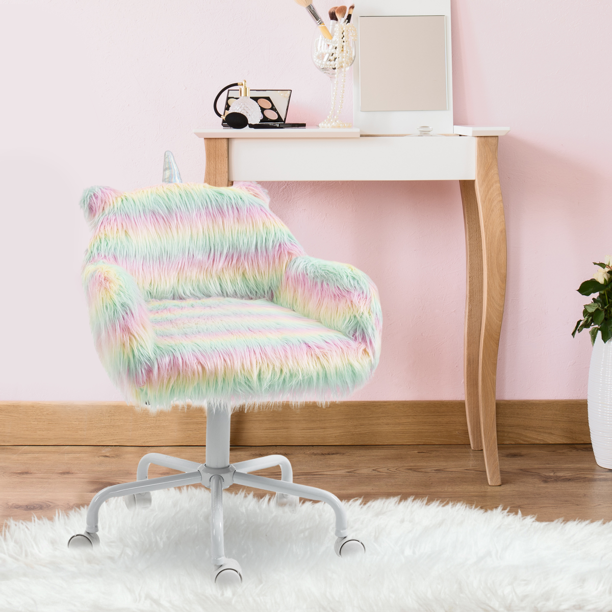 cortex-london-windsor-unicorn-faux-fur-desk-chair-armrests