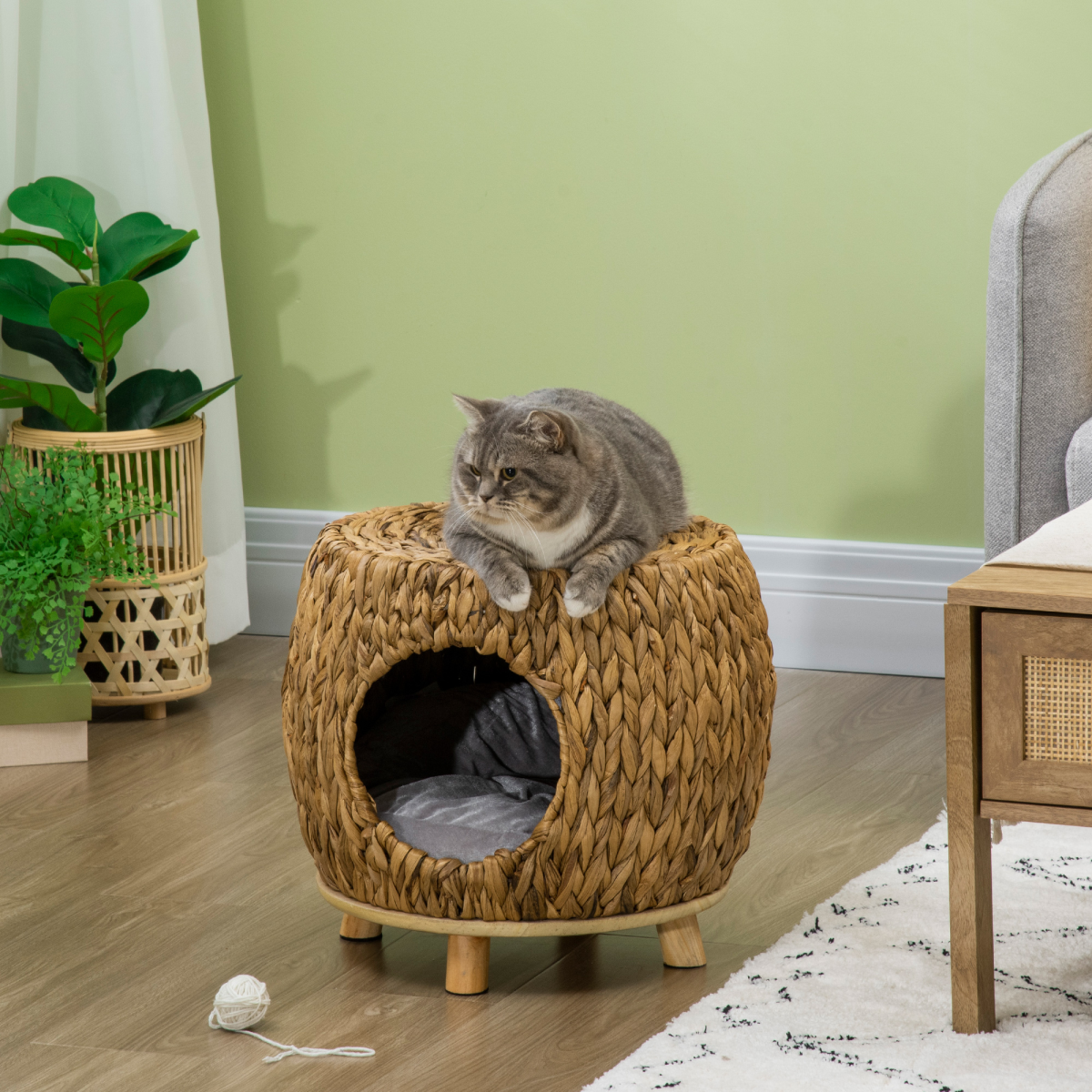 cortex-london-windsor-rattan-cat-house-stool-wicker-cushion