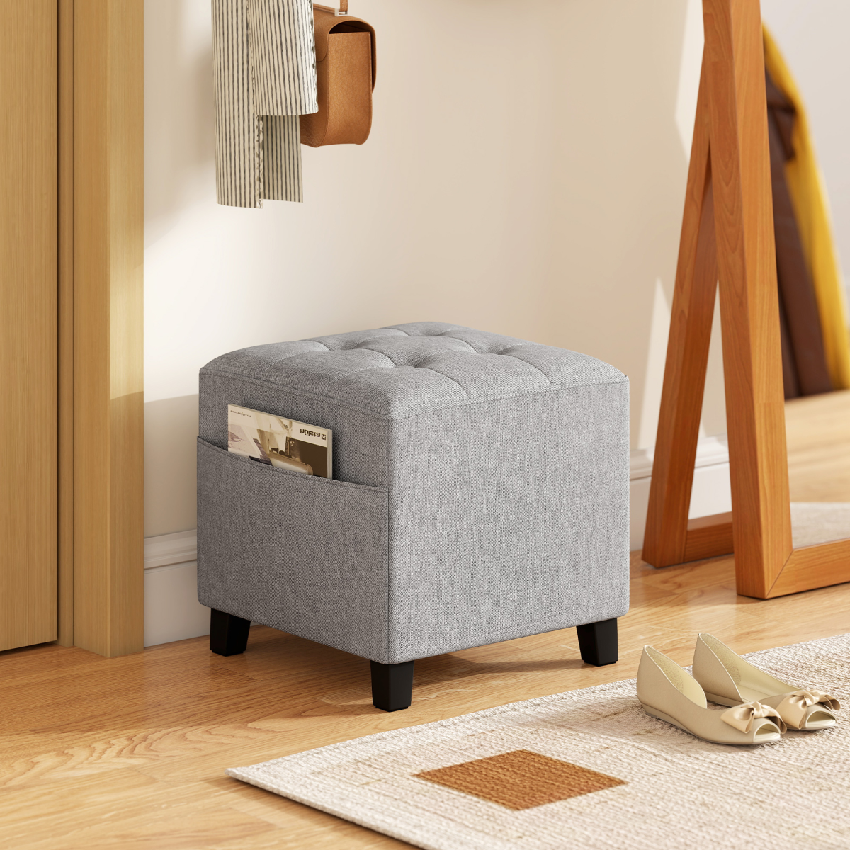 HOMCOM Small Footstool Square Ottoman with Padded Seat, Light Grey