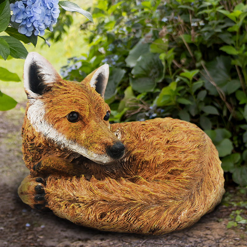 cortex-london-curled-up-fox-garden-ornament