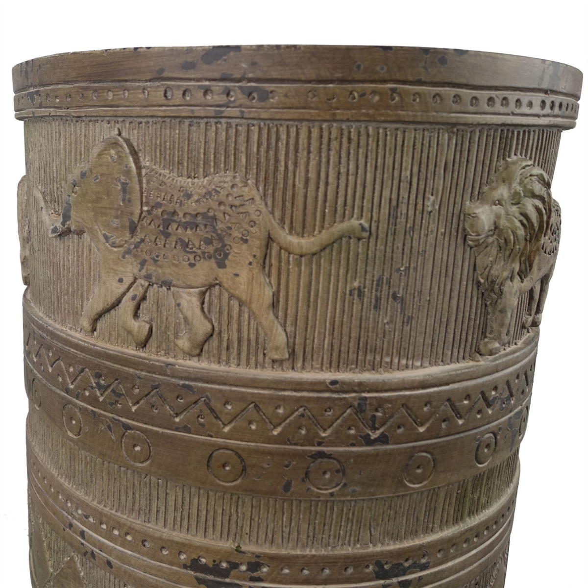 cortex-london-windsor-jungle-lion-elephant-planter-55cm-wooden-legs