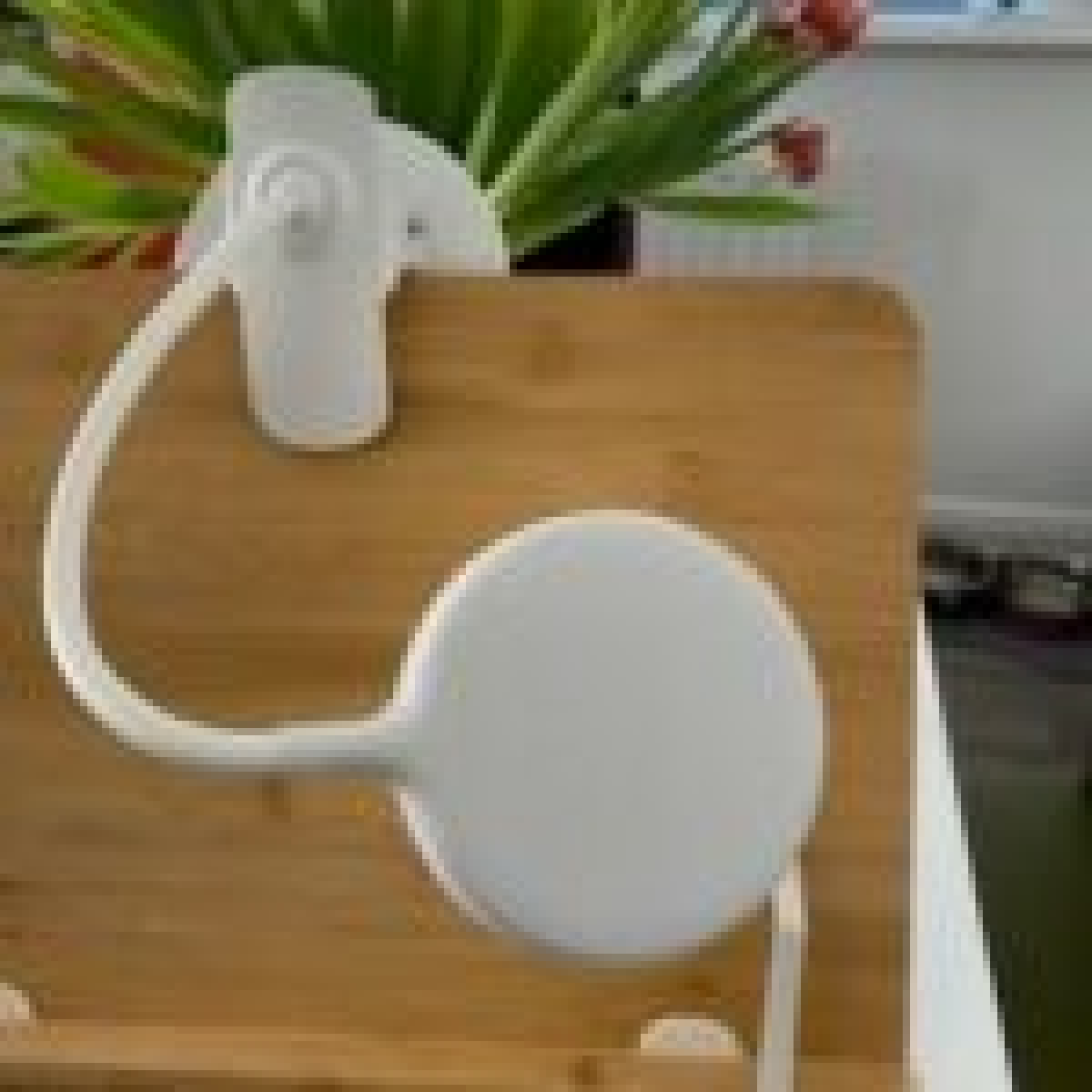 cortex-london-windsor-clip-on-mini-light-flexible-gooseneck-desk-lamp