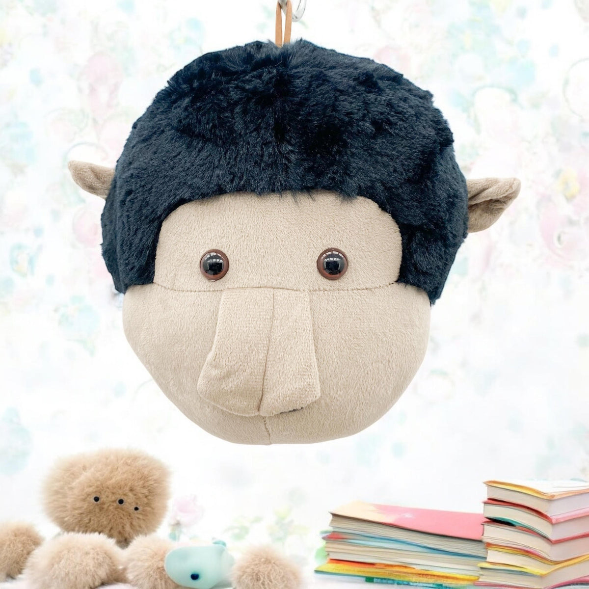 cortex-london-kensington-plush-monkey-head-wall-decoration