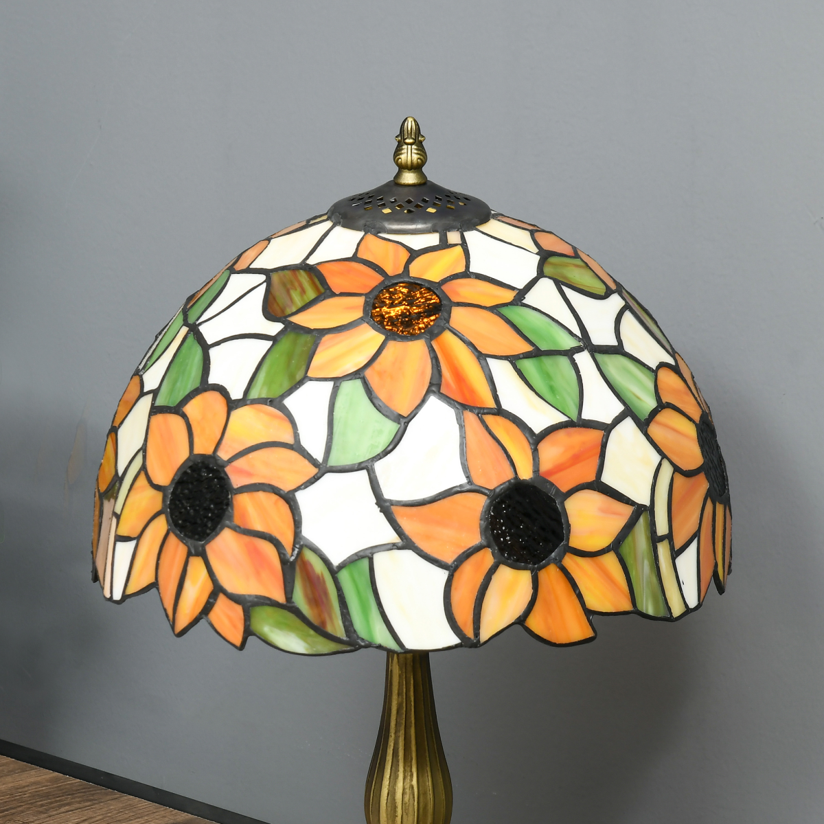 cortex-london-york-sunflower-stained-glass-table-lamp-multicoloured
