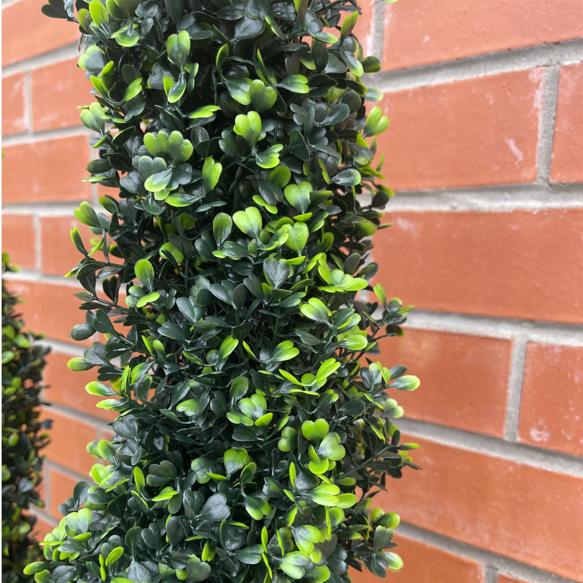 cortex-london-windsor-120cm-artificial-boxwood-spiral-topiary