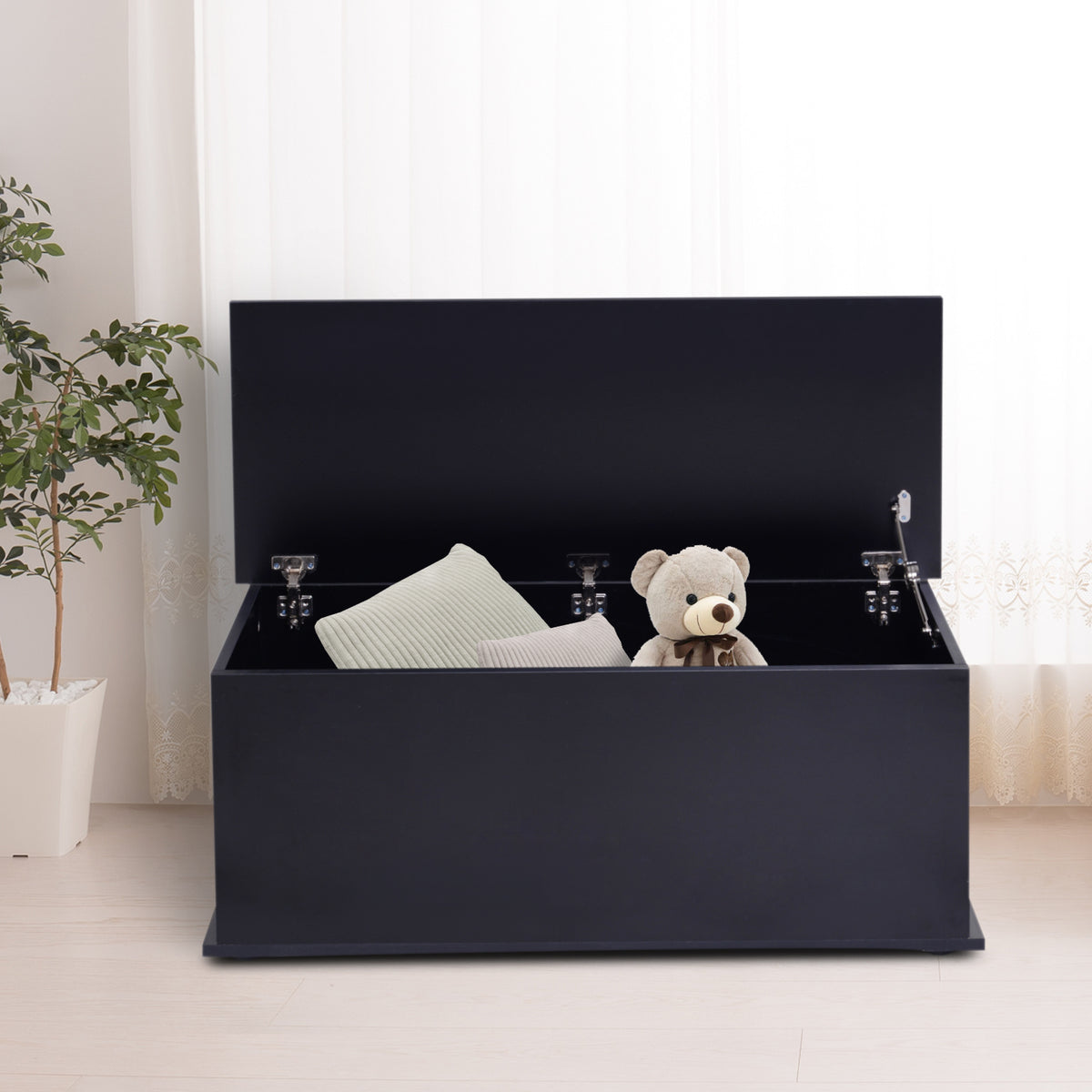 cortex-london-windsor-black-ottoman-storage-chest-with-lid