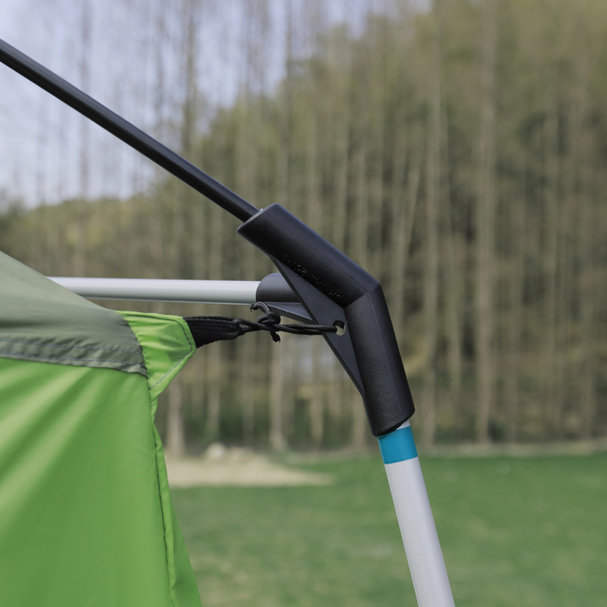 cortex-london-windsor-four-to-eight-person-tunnel-tent-two-inner-rooms-porch-carry-bag