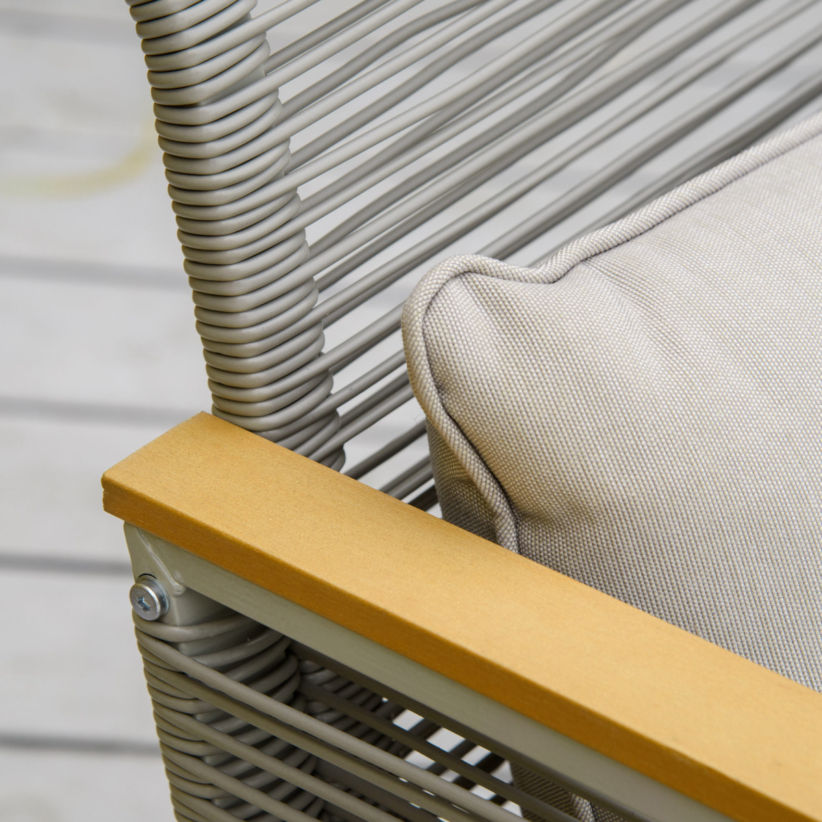 cortex-london-windsor-grey-pe-rattan-patio-sofa-set-tempered-glass-table