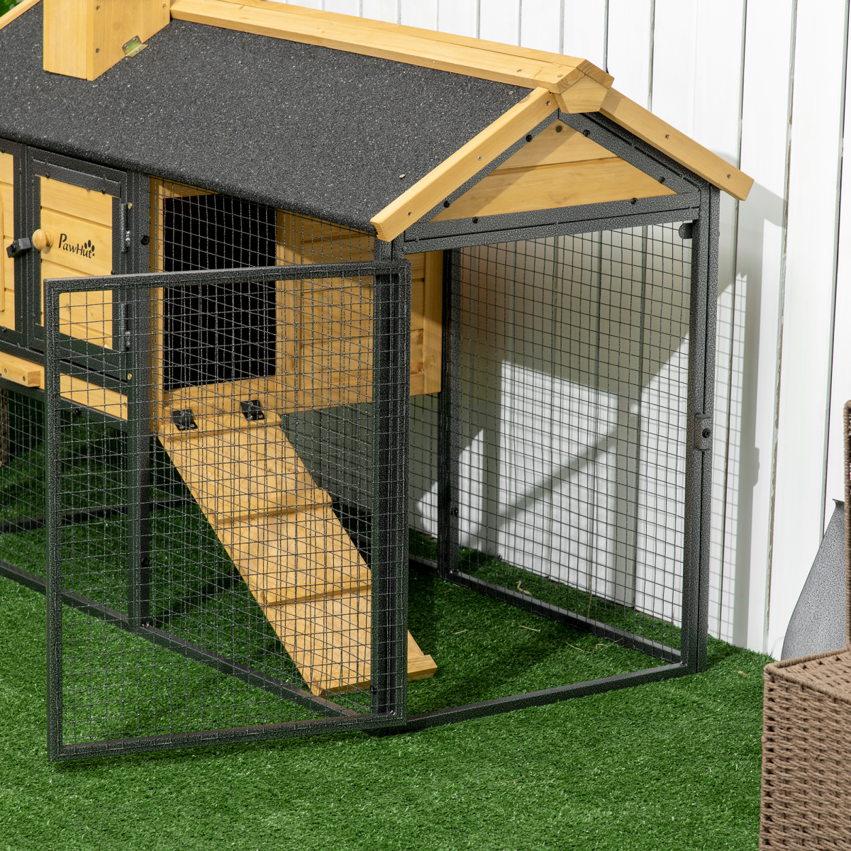 cortex-london-windsor-pawhut-outdoor-rabbit-hutch-run