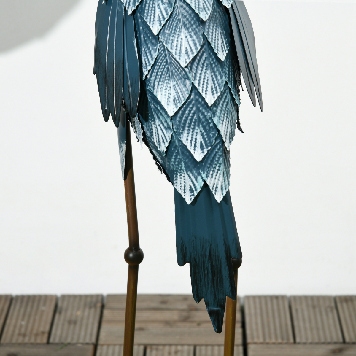 cortex-london-windsor-steel-crane-garden-statue-set-blue-white-grey