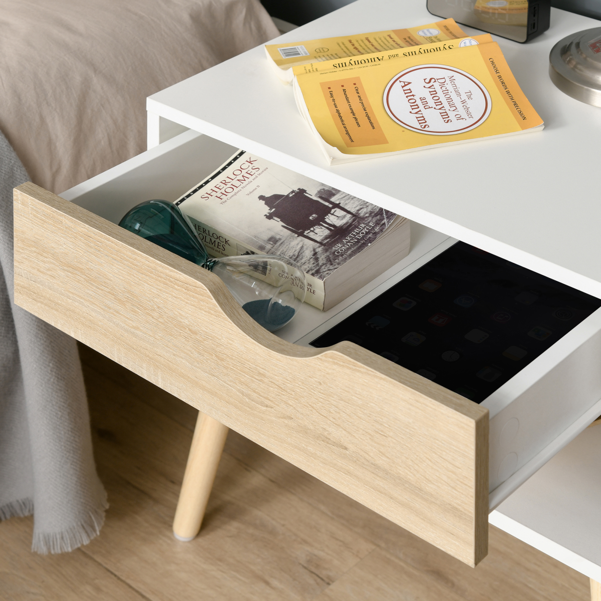 cortex-london-windsor-bedside-table-with-drawer-and-shelf