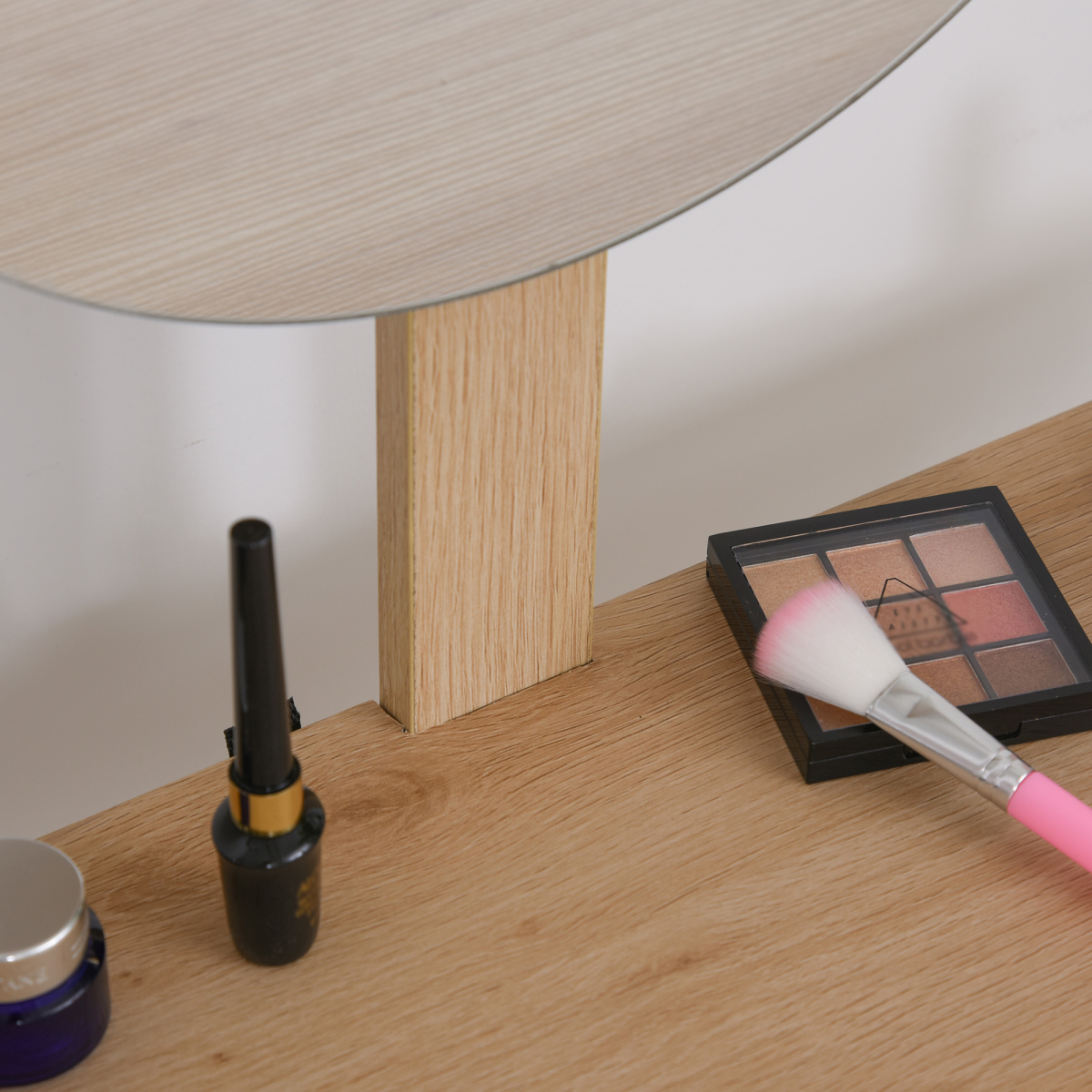 cortex-london-windsor-brown-white-wooden-dressing-table-round-mirror