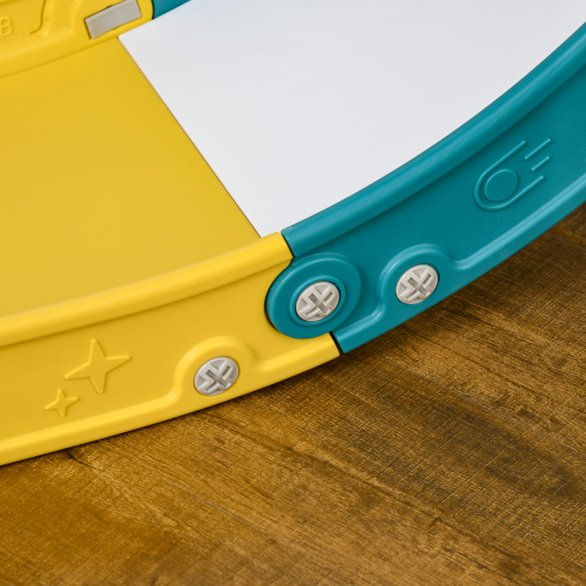 cortex-london-windsor-4-in-1-toddler-slide-hoop-telescope-climber-yellow