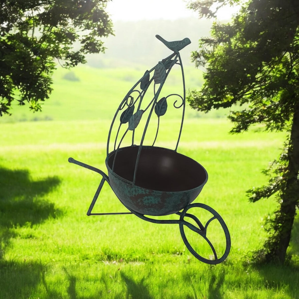 cortex-london-windsor-green-36cm-rust-resistant-metal-garden-planter