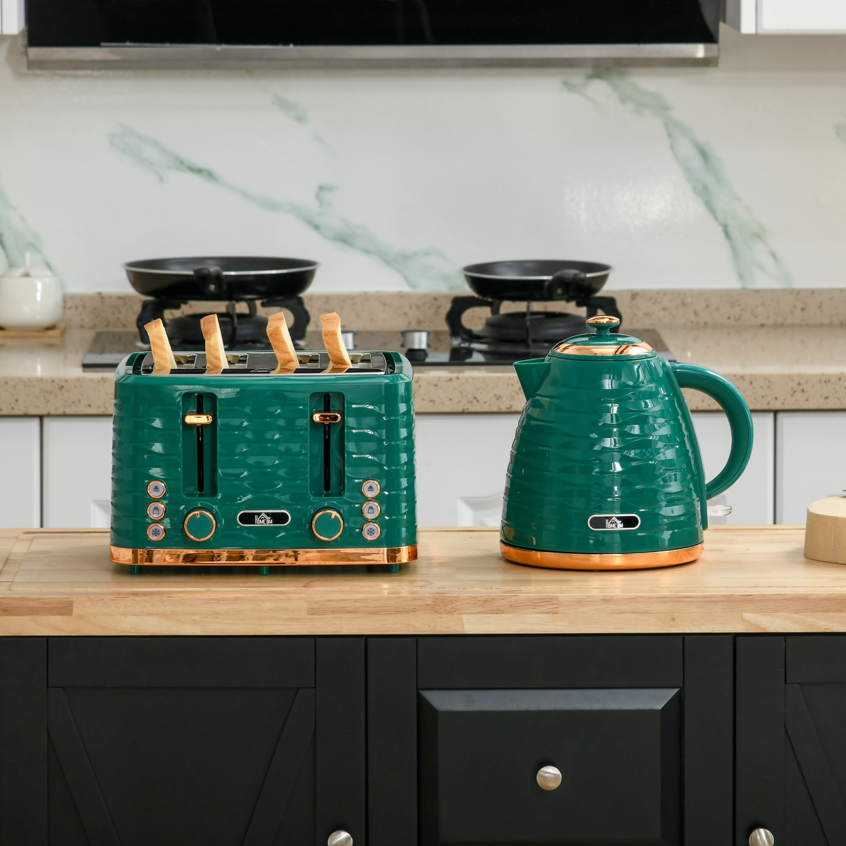 cortex-london-windsor-green-kettle-and-four-slice-toaster-set