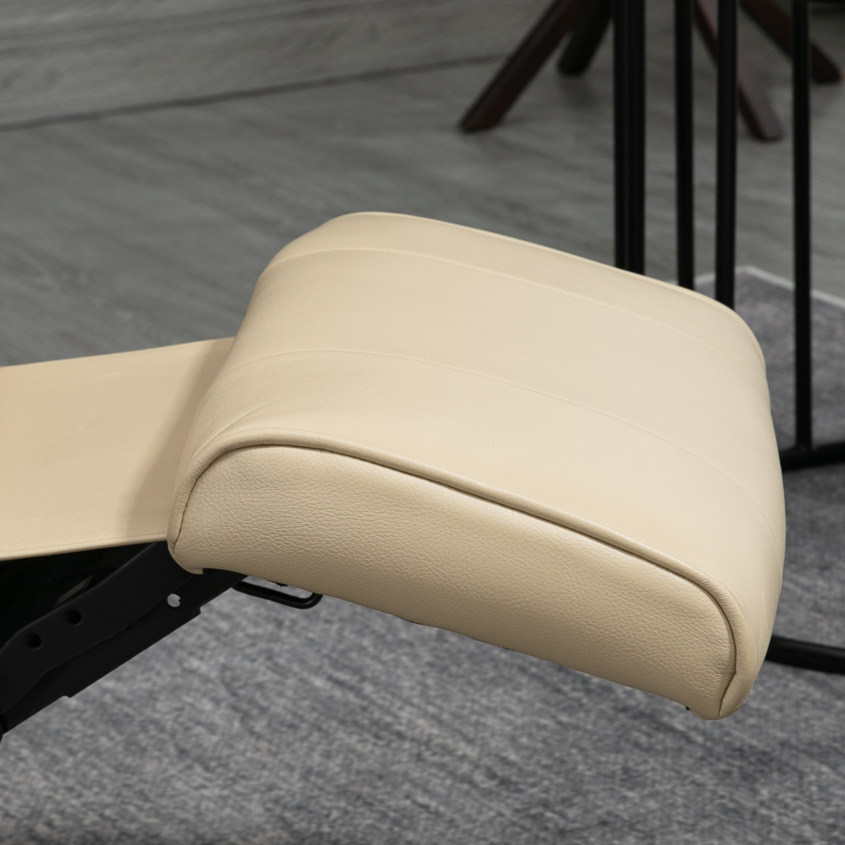 cortex-london-windsor-cream-pu-leather-reclining-office-chair