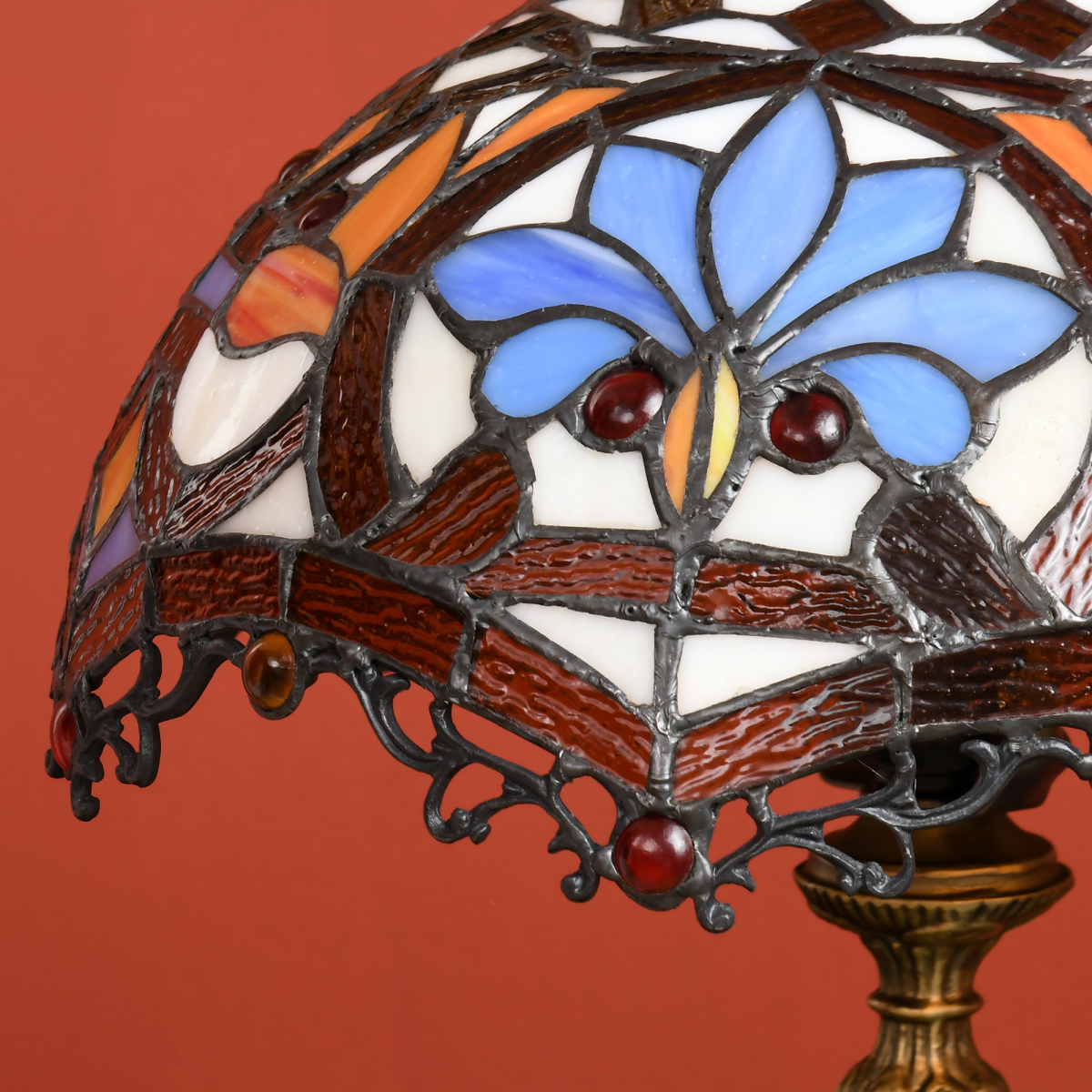 cortex-london-kensington-sunflower-stained-glass-table-lamp