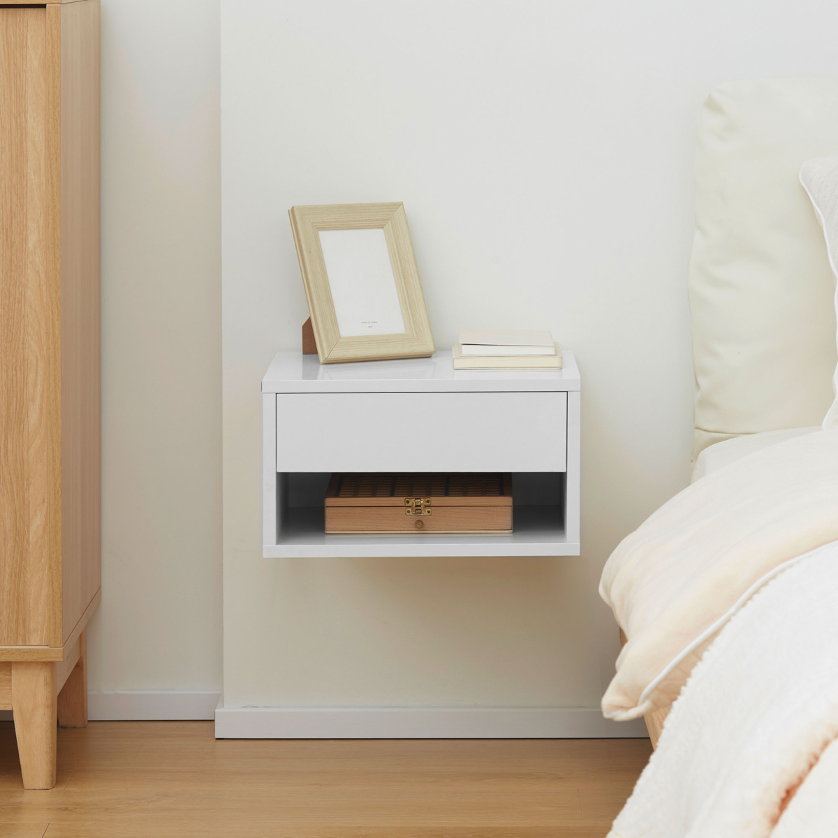 cortex-london-canterbury-white-floating-bedside-table-set-of-2-wall-mounted-drawer-shelf