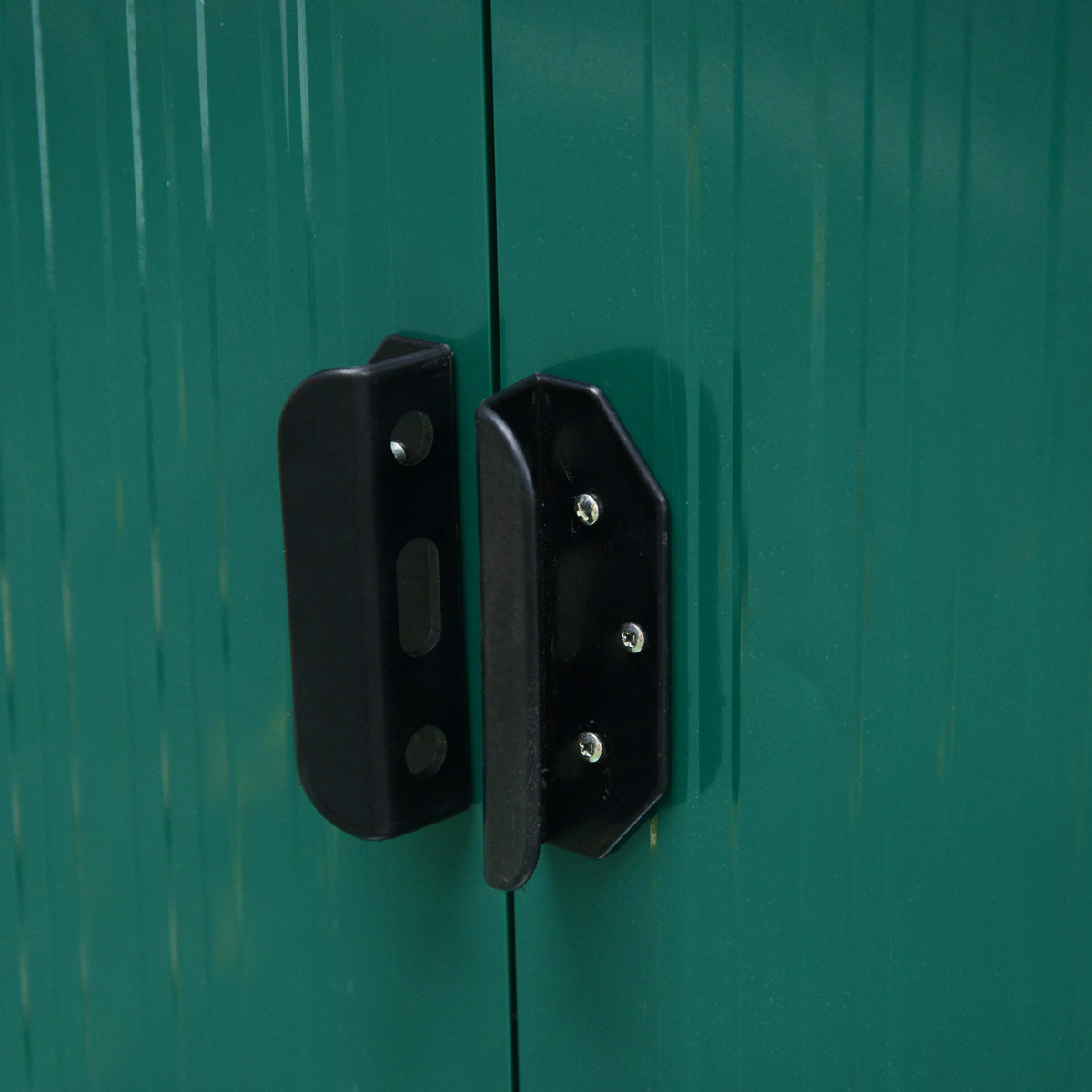 cortex-london-windsor-green-metal-garden-shed-260x133x200cm-sliding-doors