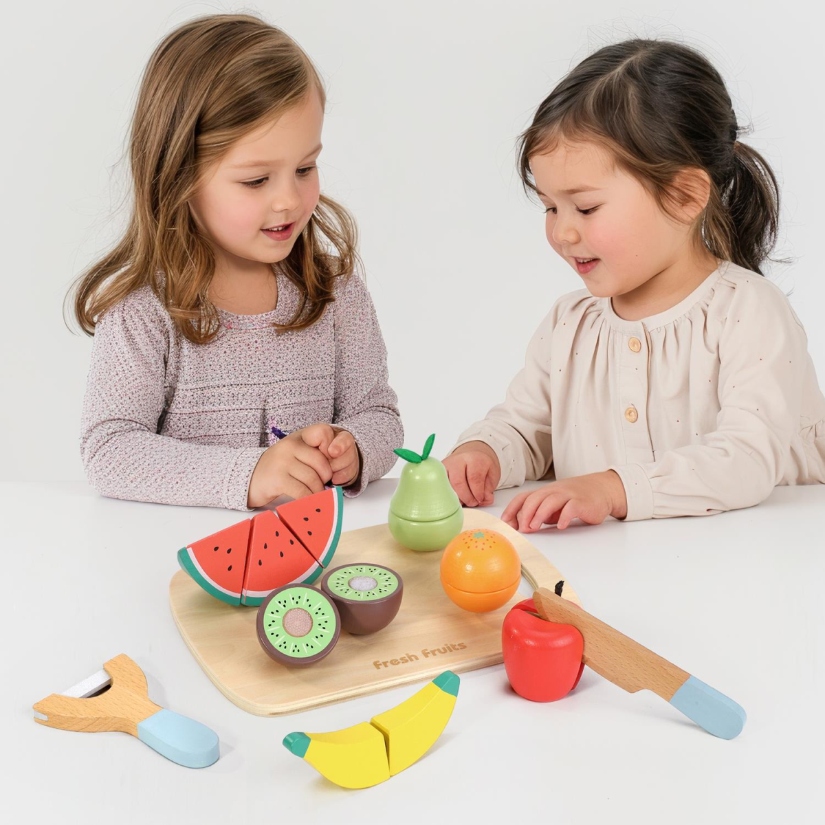 cortex-london-windsor-soka-wooden-fruit-cutting-play-set