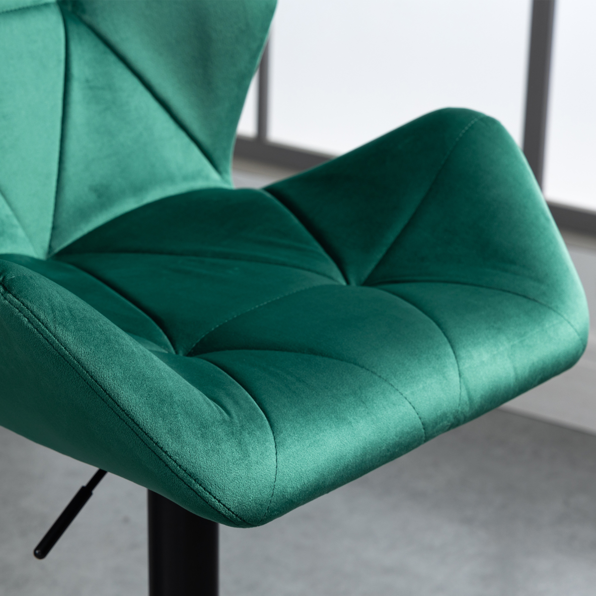 cortex-london-windsor-green-velvet-touch-bar-stools-set-of-2-metal-base