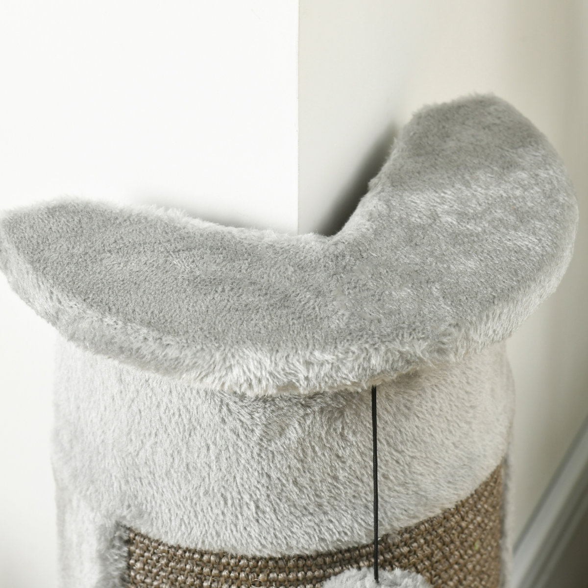 cortex-london-windsor-corner-cat-scratching-post-grey-sisal-plush-toy-balls