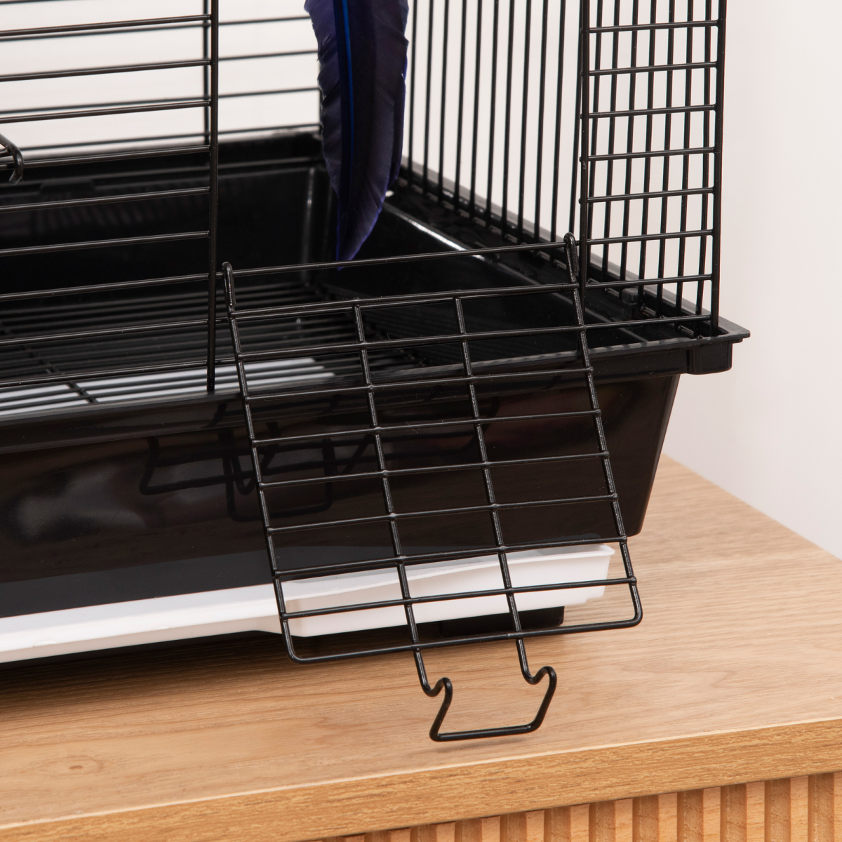 cortex-london-york-black-steel-bird-cage-plastic-perch-food-container-swing-ring-handle