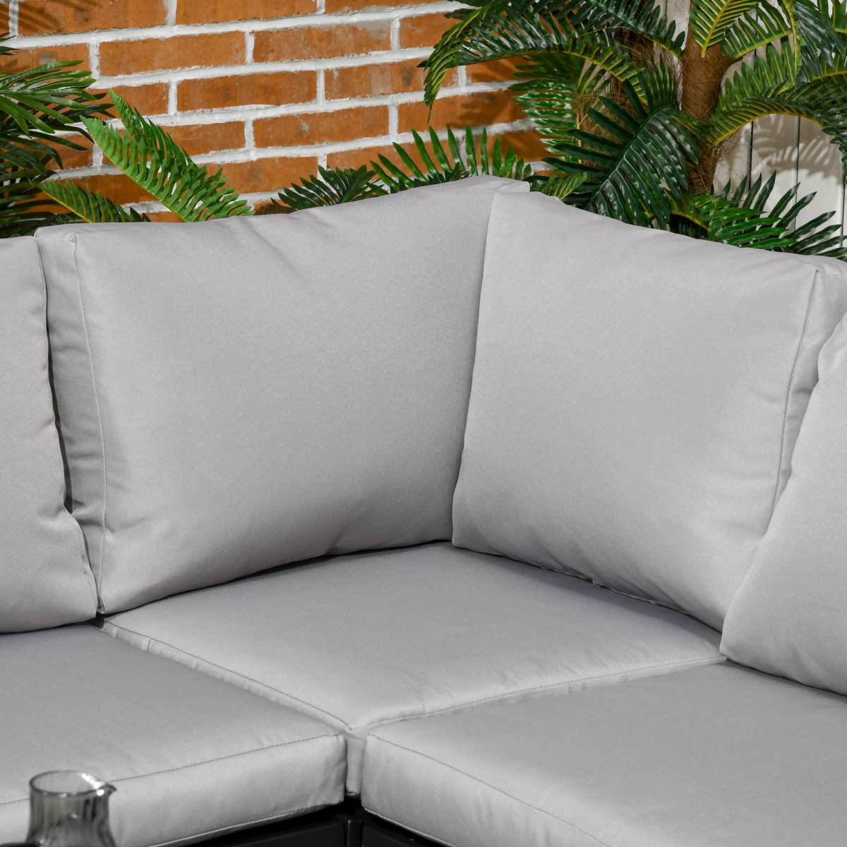 cortex-london-windsor-light-grey-four-piece-garden-furniture-set-mesh-pocket
