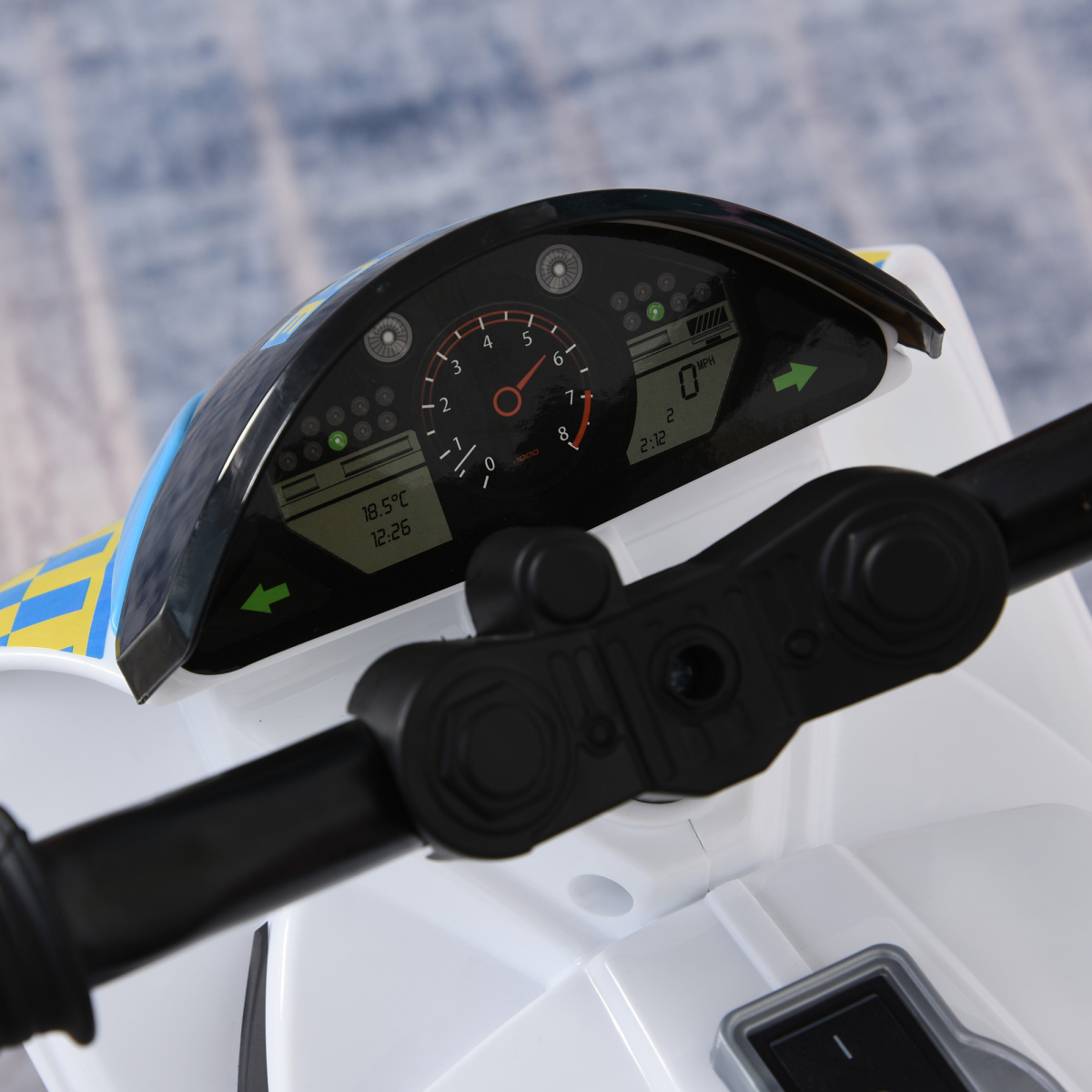 cortex-london-windsor-kids-police-ride-on-bike-music-lights