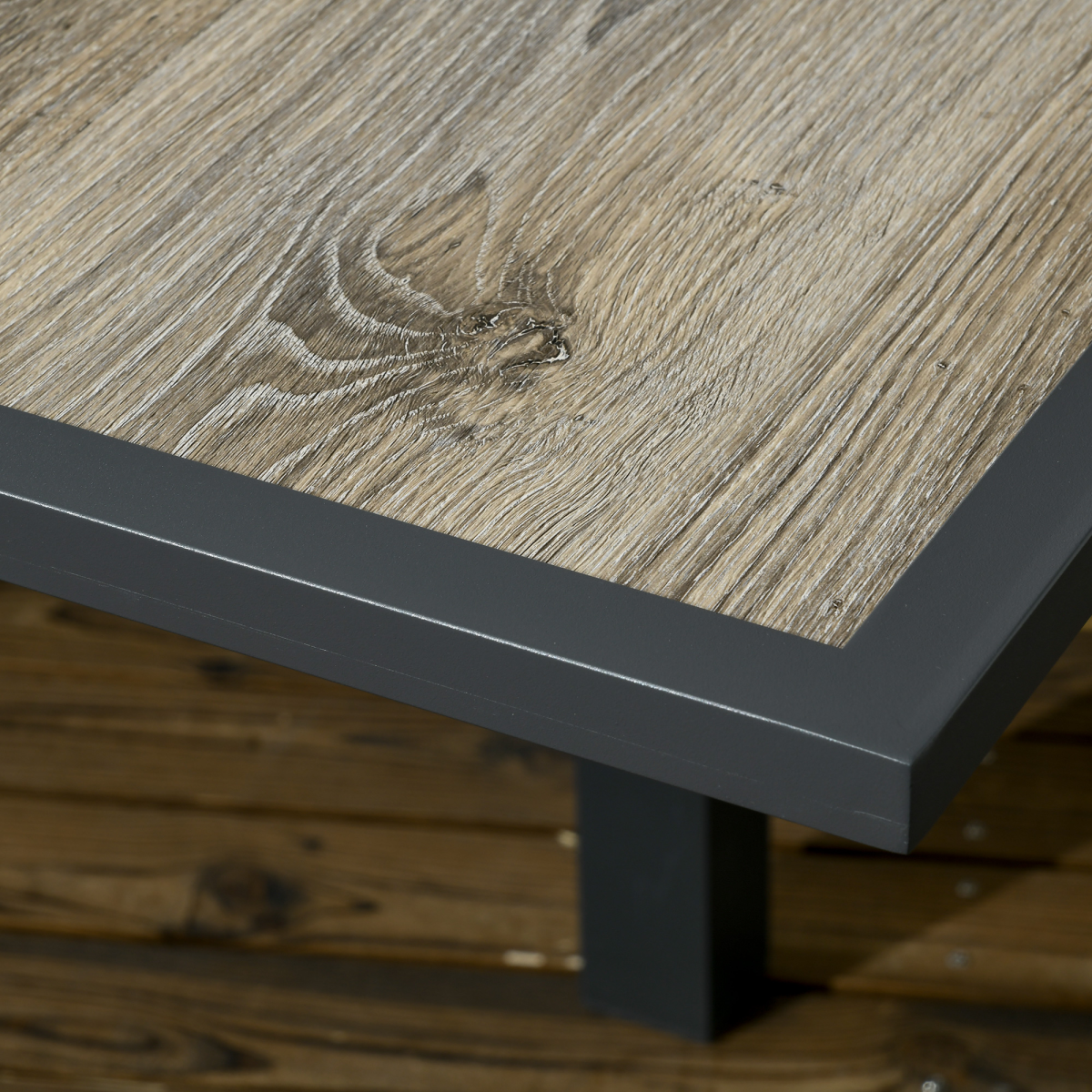 cortex-london-york-extendable-aluminium-outdoor-dining-table