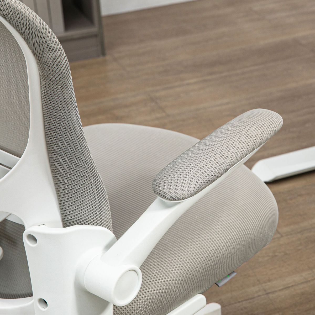 cortex-london-york-mesh-office-chair-with-headrest-grey