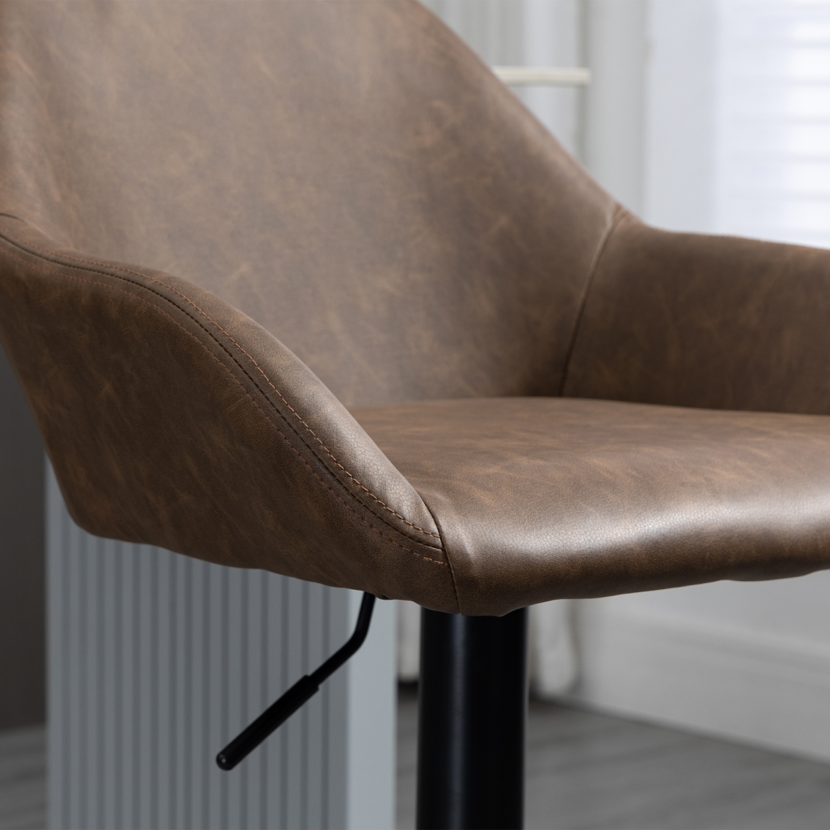 cortex-london-windsor-brown-swivel-barstools-set-of-2-pu-leather-steel