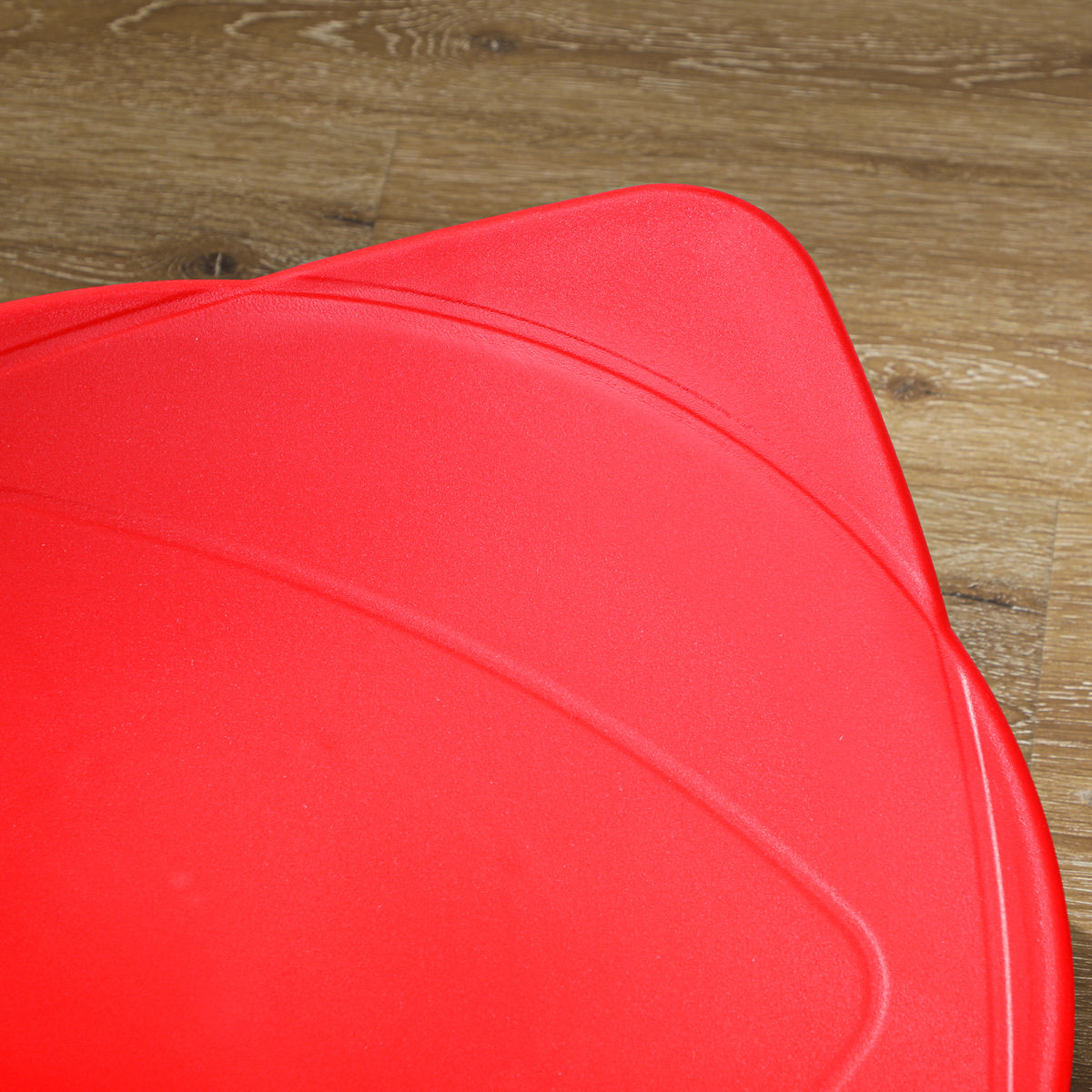 cortex-london-windsor-autism-sit-and-spin-chair-red