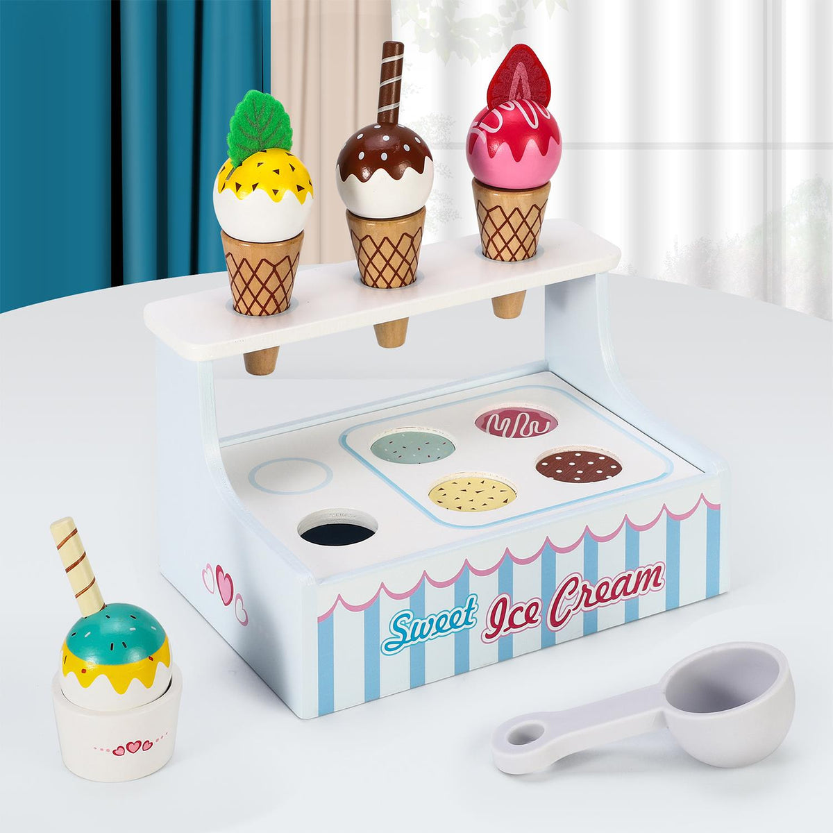 cortex-london-windsor-mini-ice-cream-shop-set-with-ice-creams-cones-cup-toppings-scoop-and-counter