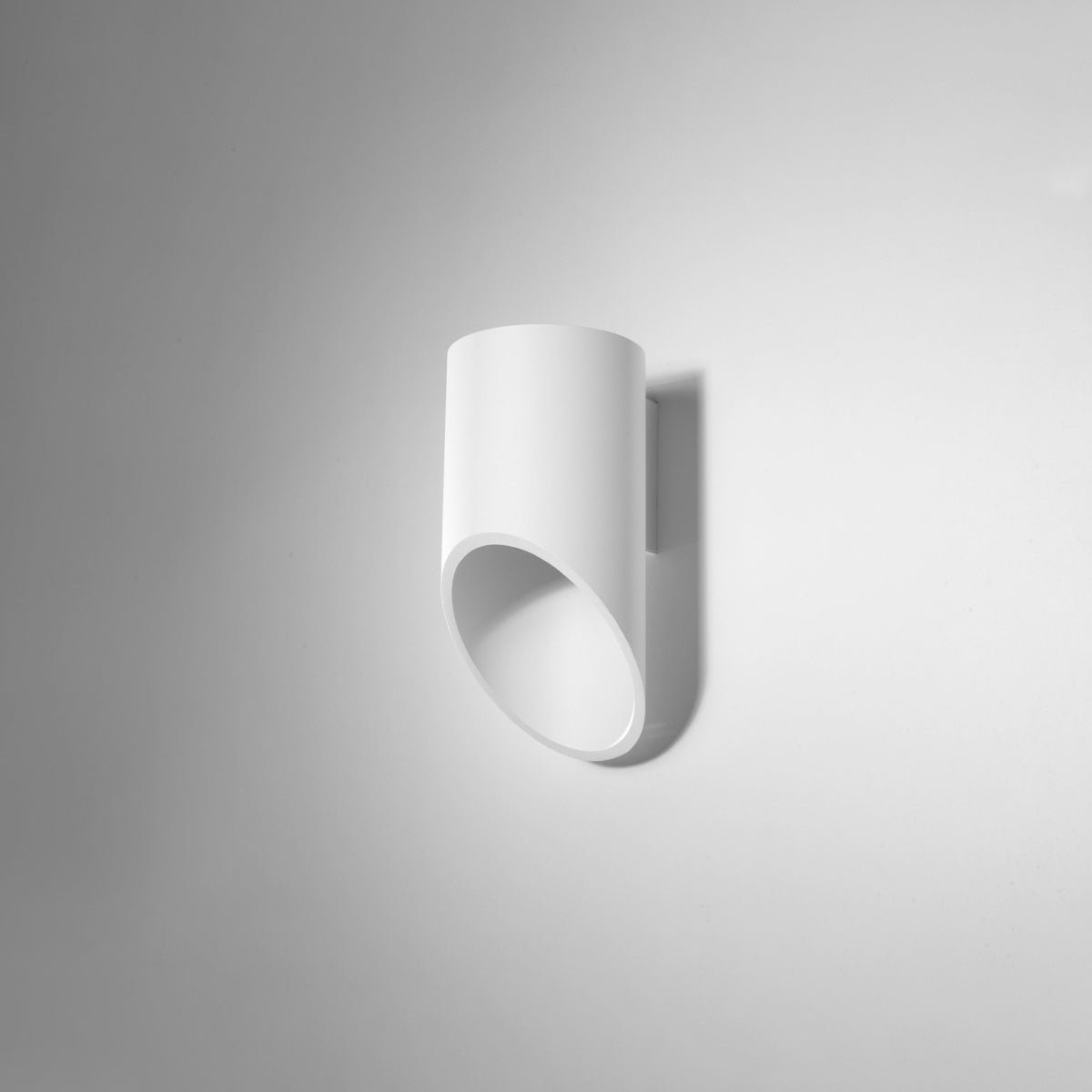 cortex-london-york-penne-modern-white-aluminium-g9-wall-lamp