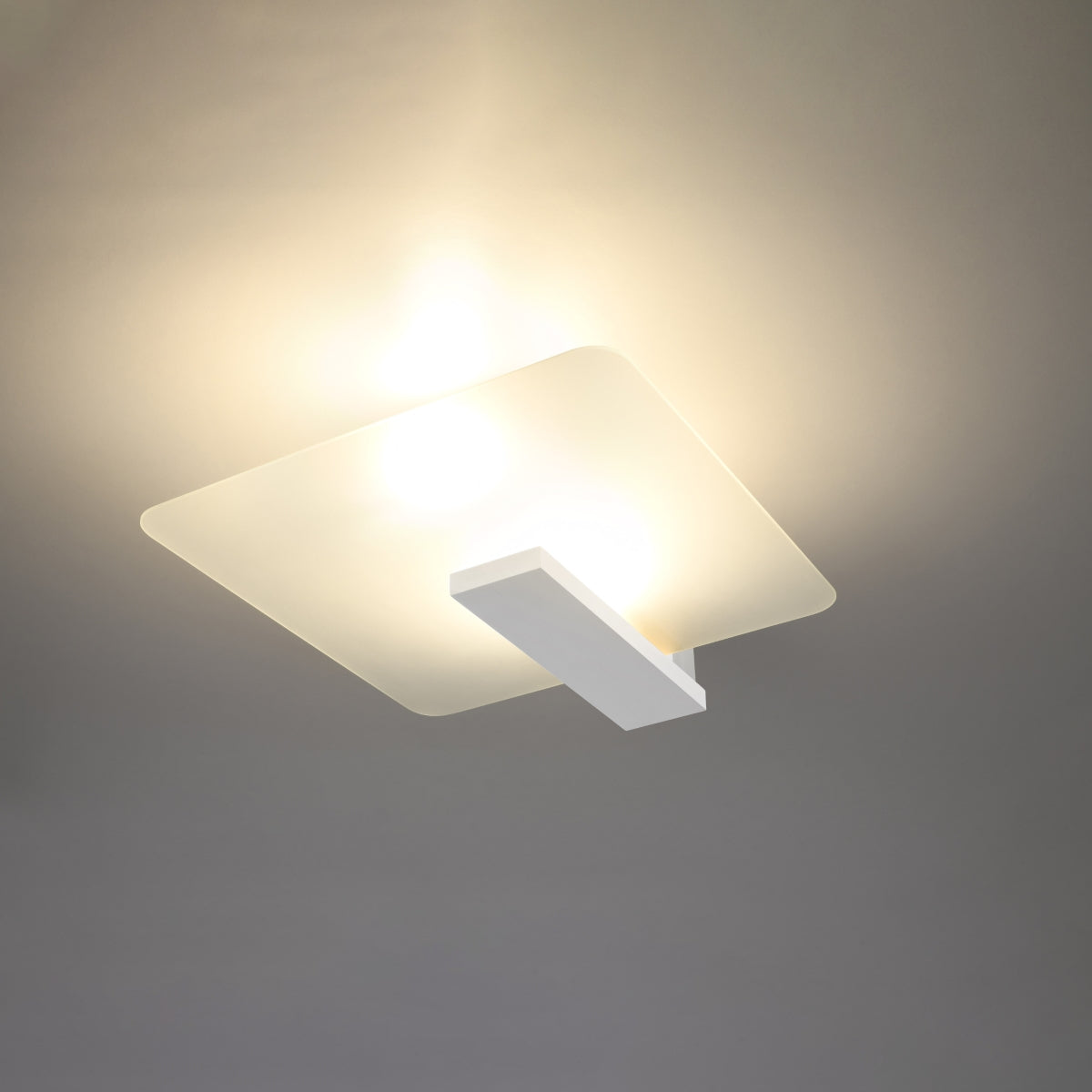 cortex-london-lappo-scandinavian-wood-glass-white-ceiling-lamp-e27