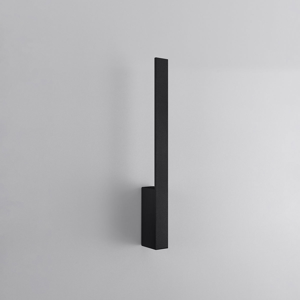 cortex-london-windsor-lahti-black-aluminium-led-wall-lamp