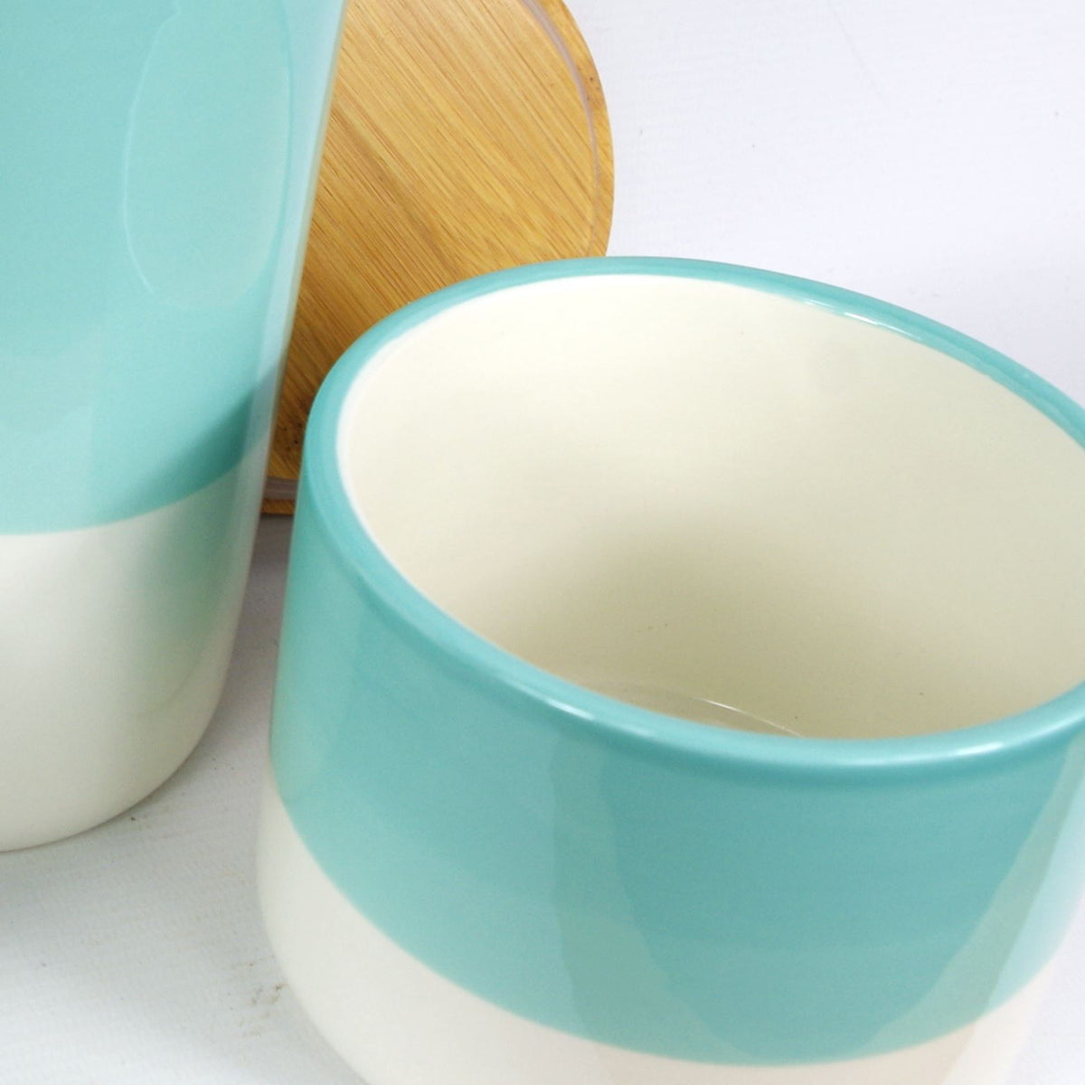 cortex-london-windsor-aqua-green-ceramic-kitchen-canister-set-with-bamboo-lids