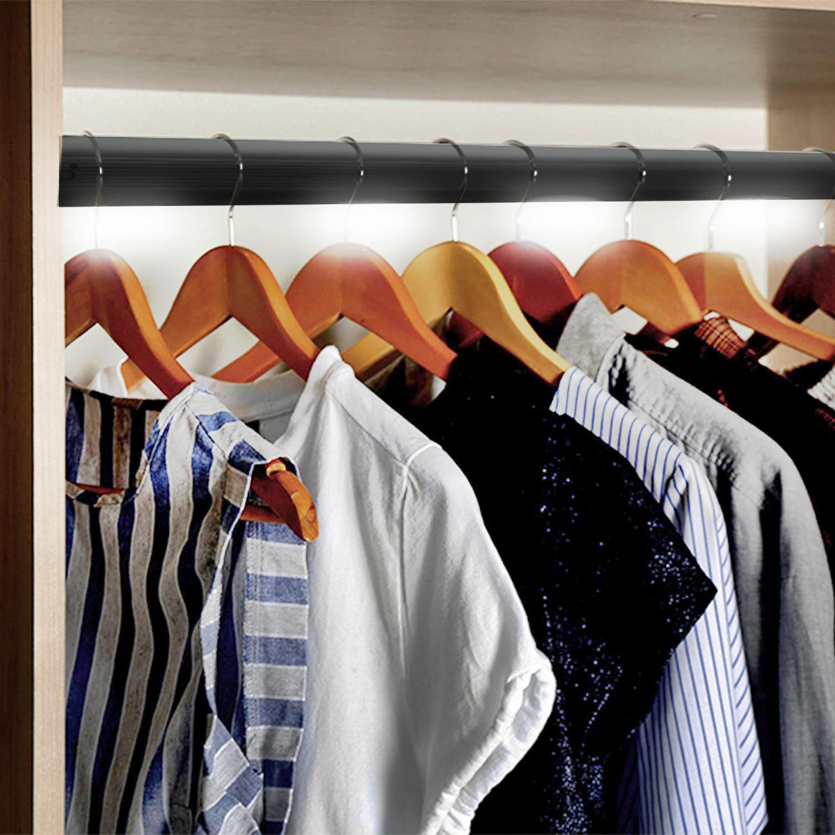 cortex-london-windsor-10-led-motion-sensor-wardrobe-light-bar