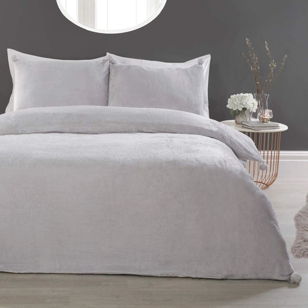 cortex-london-windsor-pom-pom-flannel-fleece-duvet-cover-set-silver