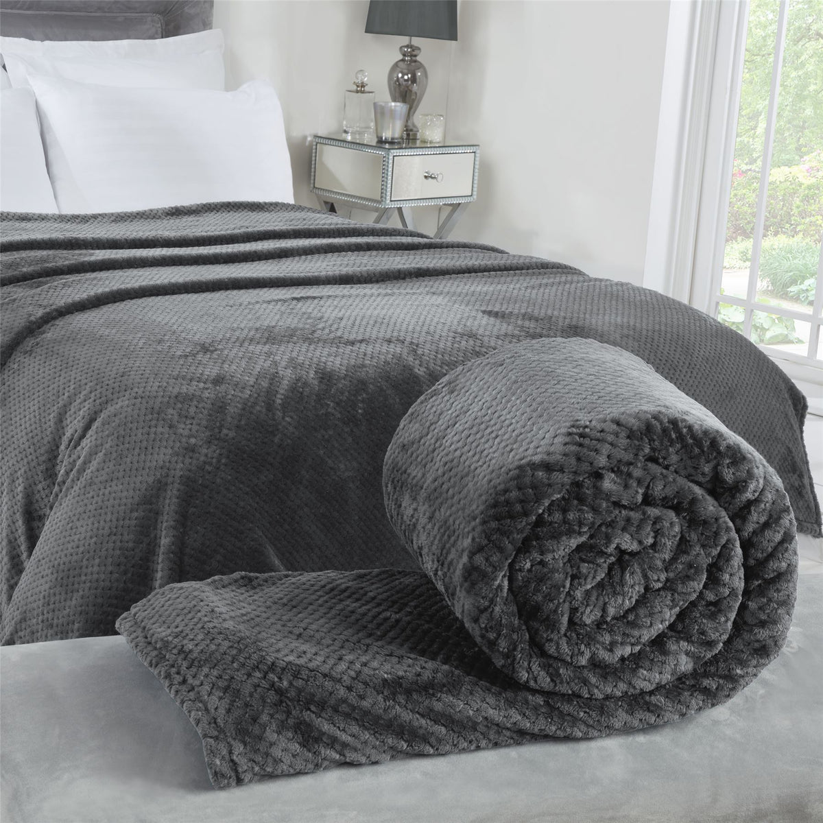 cortex-london-york-charcoal-waffle-honeycomb-throw-150cm-200cm