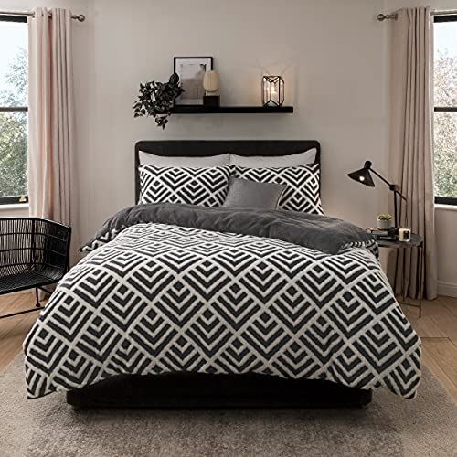 cortex-london-york-geometric-jacquard-fleece-double-duvet-set
