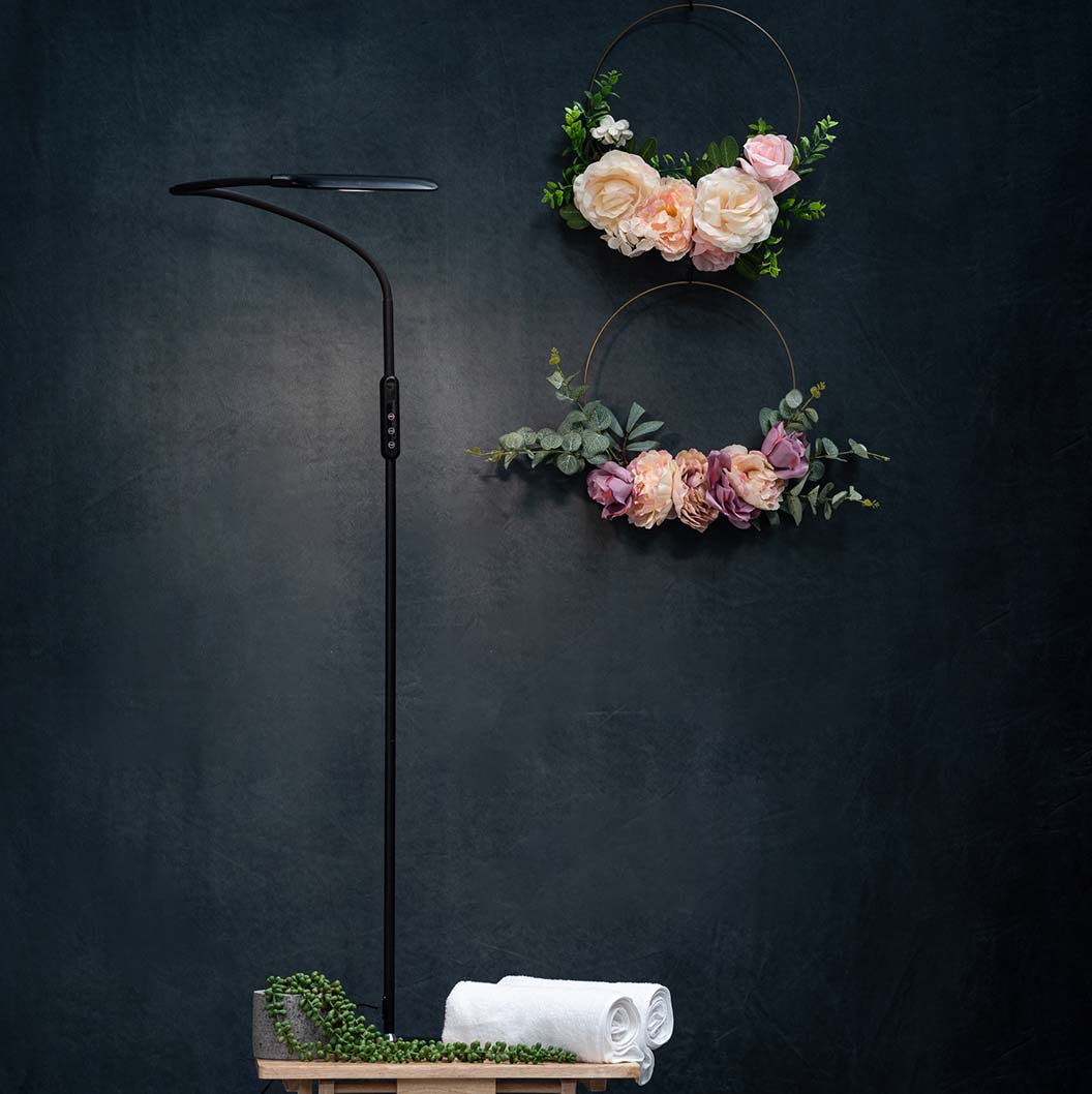 cortex-london-lumina-floor-lamp-adjustable-led-goose-neck